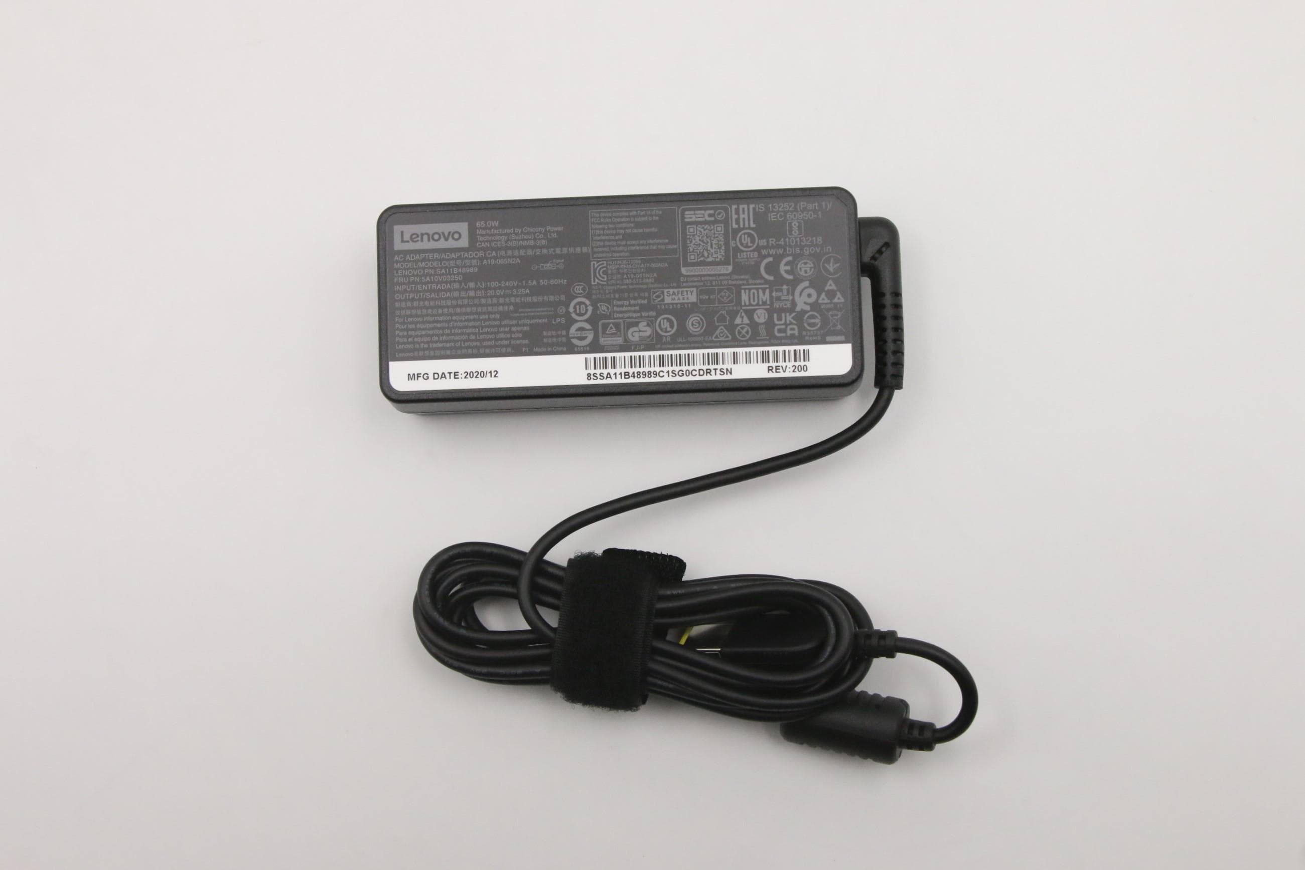 Lenovo CRU,AC_ADAPTER,Rectangle 65W 89%,100-240Vac,3P 5A10V03250