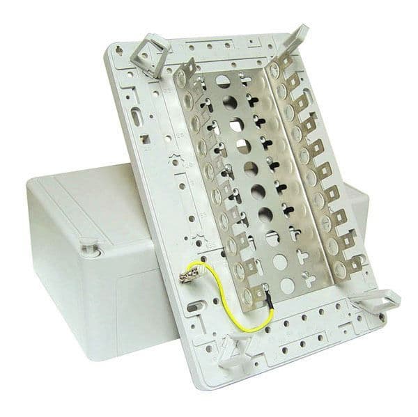 Dynamix DYNAMIX 100 Pair Distribution Box (10 x 10 Position). Size: DISB100